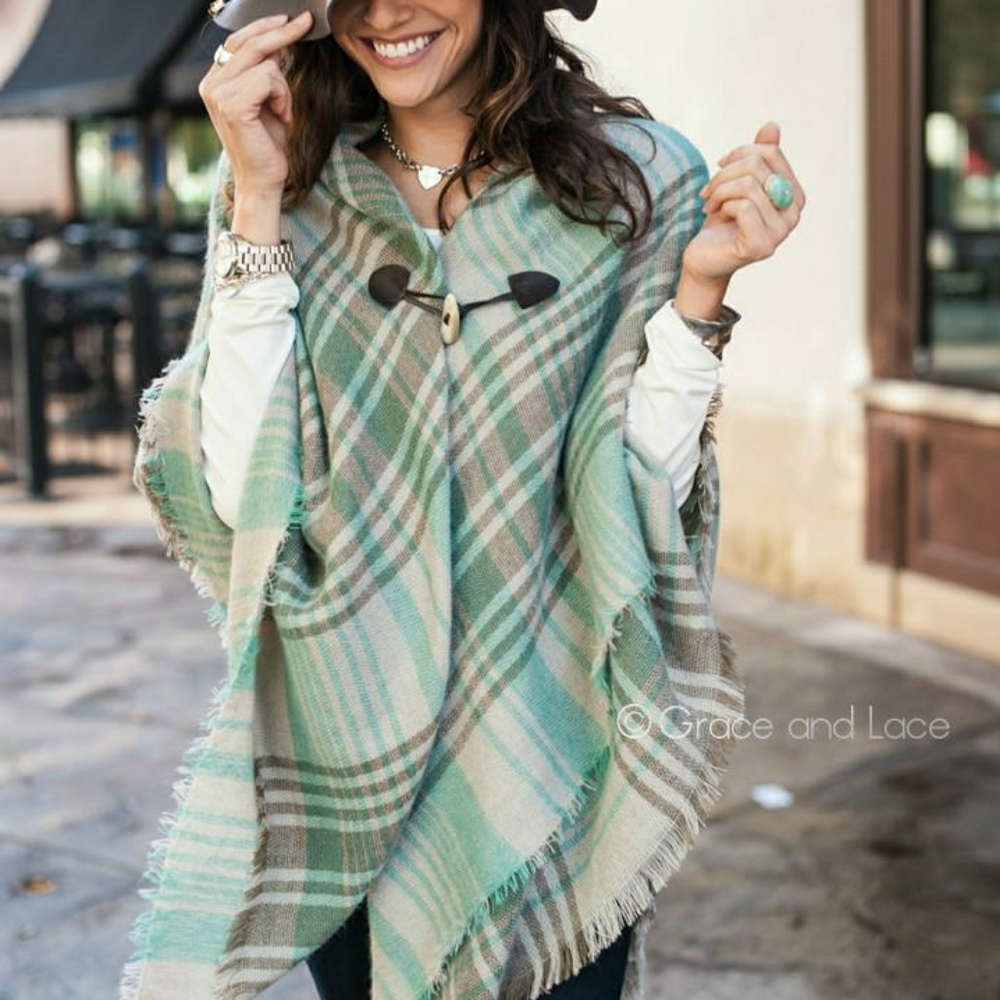 Grace & Lace Blanket Scarf/Toggle Poncho (Mint)